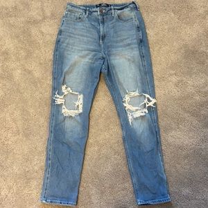 Hollister mom jeans!